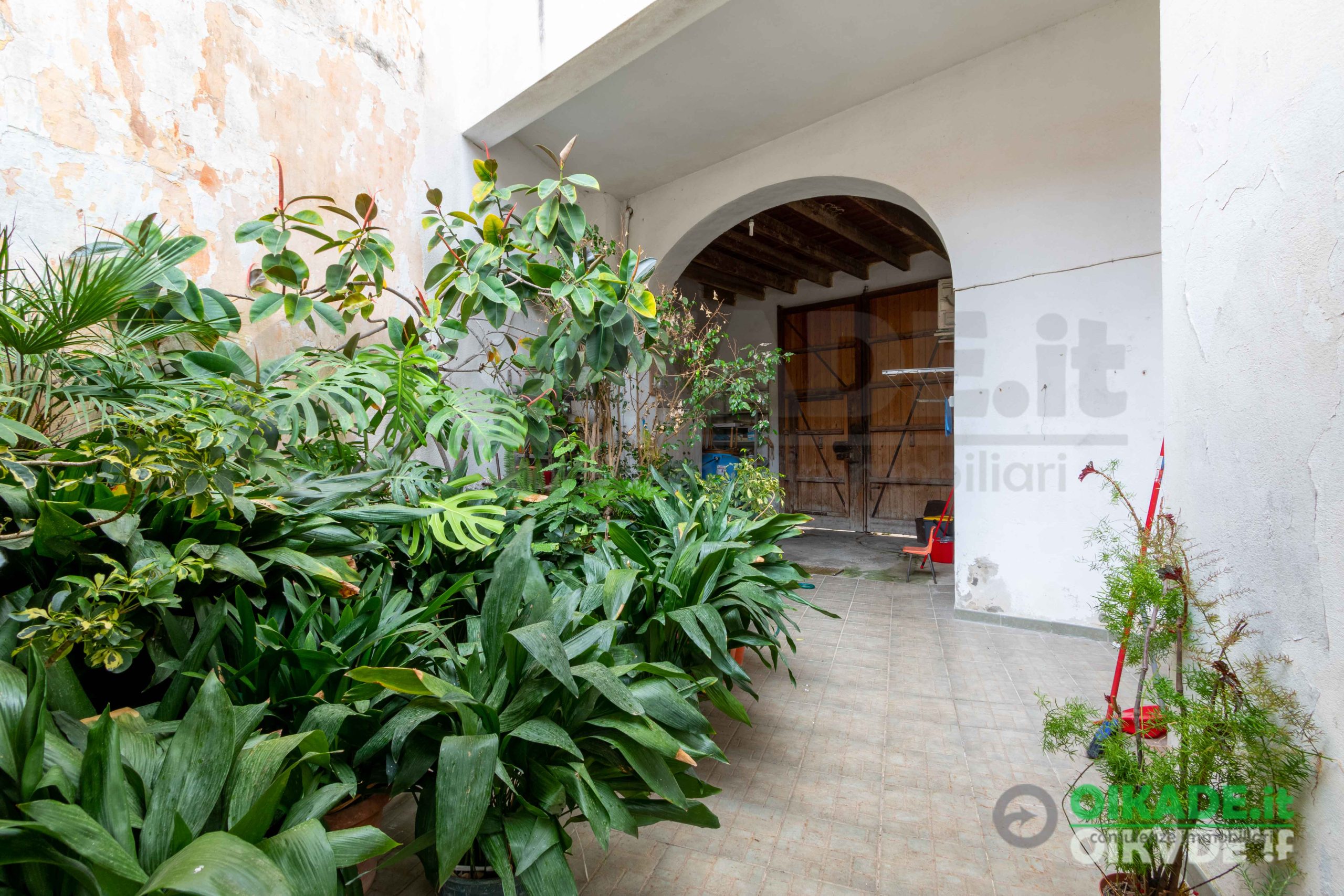 Nuda proprietà di una casa campidanese con giardino a Monserrato
